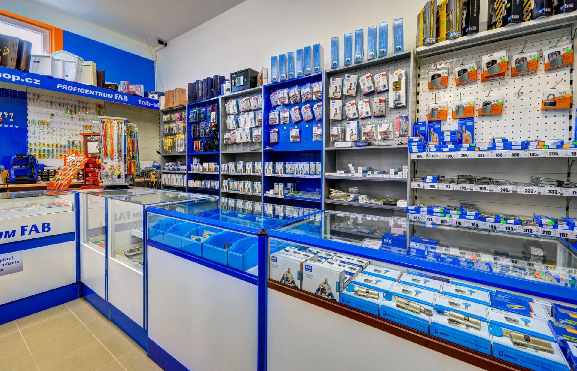 Kamená prodejna Fab-shop v Otrokovicích
