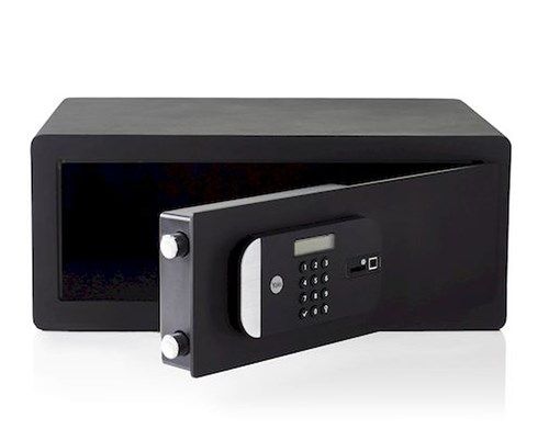 YSFM/200/EG1 FINGERPRINT Maxi Security Laptop